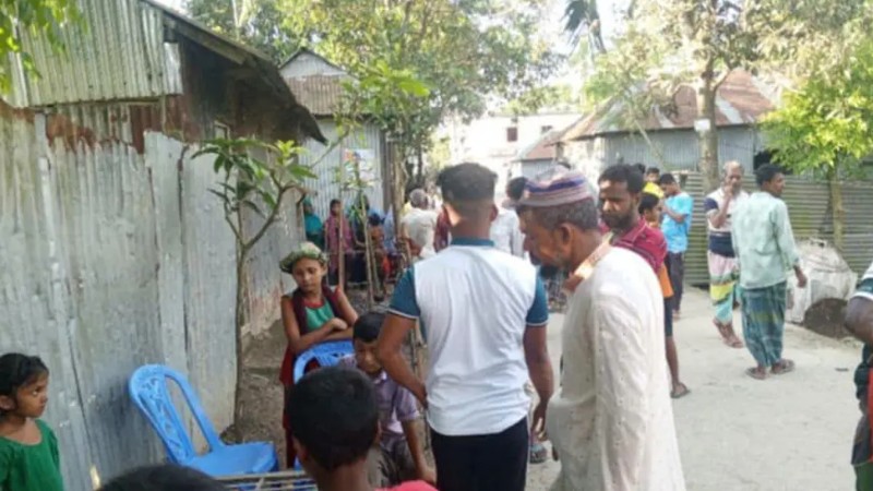 কিশোরগঞ্জের করিমগঞ্জে অটোরিকশার চাপায় শিশু শিক্ষার্থীর মৃত্যু
