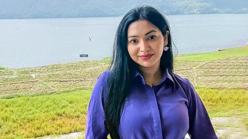 পোস্টারে ব্যক্তিগত ছবি ব্যবহারে প্রভার ক্ষোভ