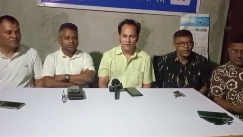উত্তরা প্রেস ক্লাবে কানাডা যুবদলের প্রতিষ্ঠাতা সাধারণ সম্পাদক, মরহুম সাকিবুল হাসানের পরিবারের জন্য অনুদান ঘোষণা