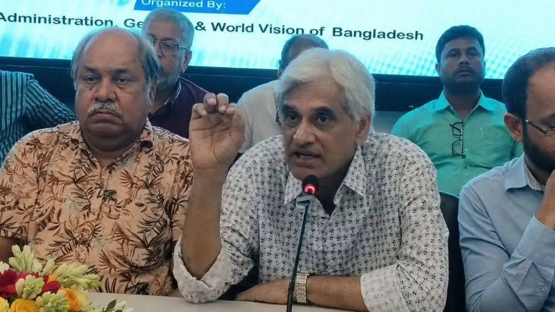 অপতথ্যের যুগে বস্তুনিষ্ঠ ও নৈতিক সাংবাদিকতার বিকল্প নেই