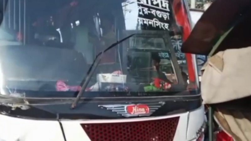 টাঙ্গাইলের মধুপুরে বাস-অটো সংঘর্ষে নিহত ১, আহত ১