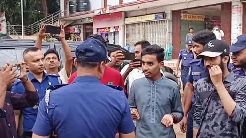 হবিগঞ্জে বিক্ষোভ মিছিলের প্রস্তুতিকালে বৈছাআ নেতা মাহদীসহ তিনজন আটক