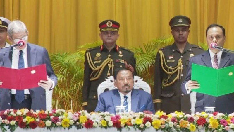 দেশের ২৩তম রাষ্ট্রপতি হিসেবে শপথ নিলেন মির্জা ফখরুল ইসলাম আলমগীর